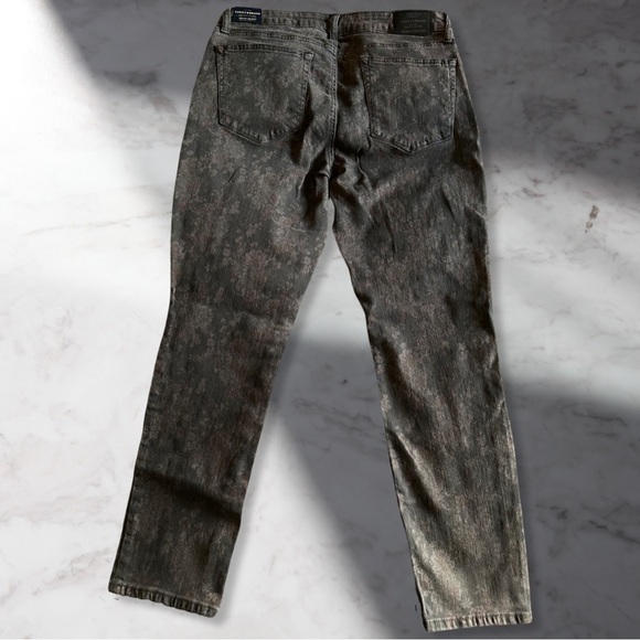 Lucky Brand Lolita Skinny Jeans Grey Wash Floral Print Size 10/30 - Picture 7 of 8